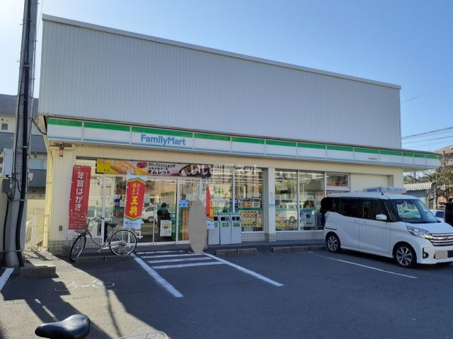 コンビニ　ファミリーマート 脇田電停前店（コンビニ）まで640m