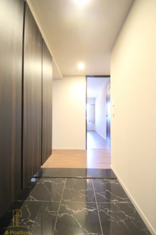 玄関　グランドメゾン新梅田タワー