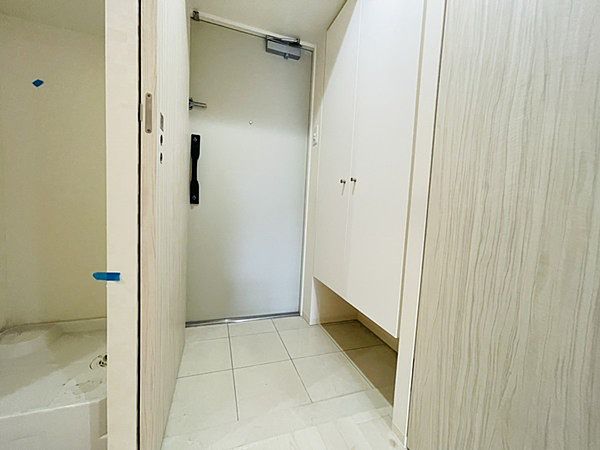 玄関　※同施工会社のイメージ写真※