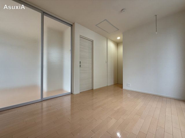 居室・リビング　別タイプのお部屋の写真です