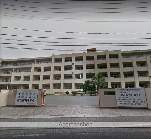 中学校　竹原中学校（中学校）まで758m
