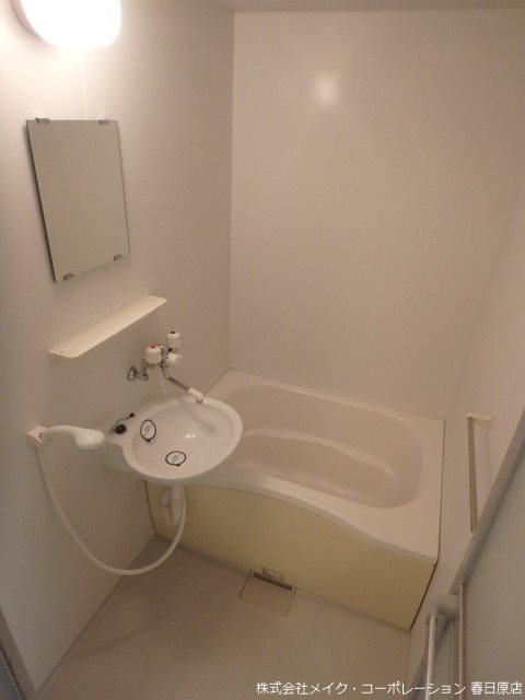 洗面設備　写真は同型タイプ
