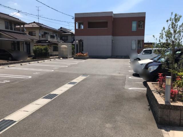 駐車場　外観写真（昼）