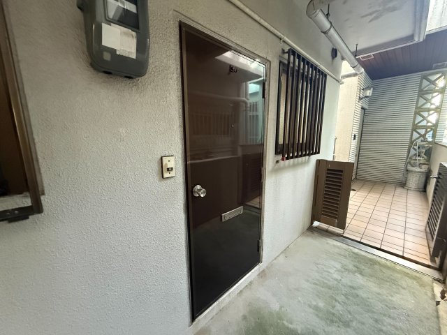 玄関　大山アパート★那覇市字安里エリア