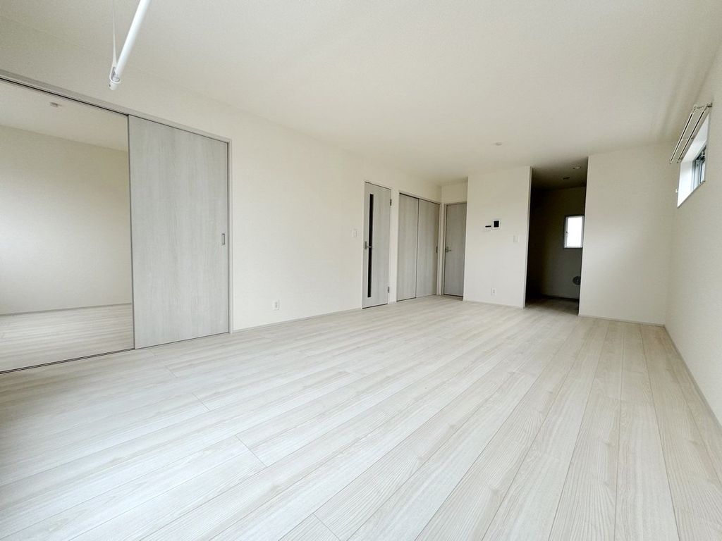 西武新宿線 本川越駅 徒歩28分 2階建 築3年の居間写真