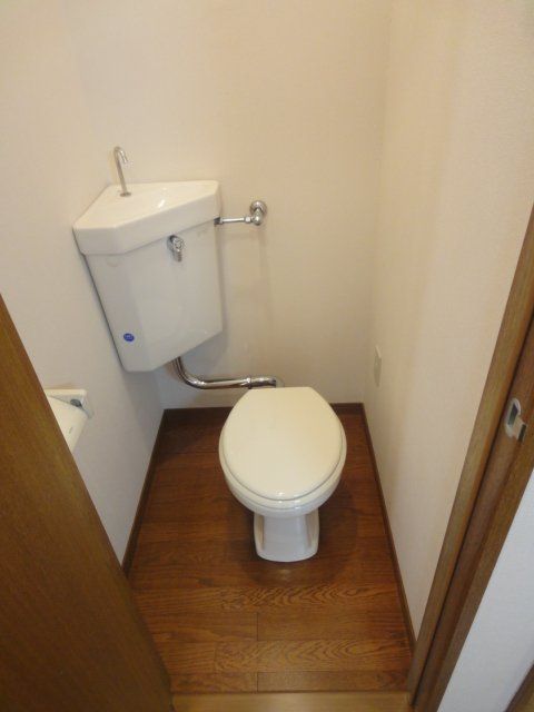 ツクイビルのトイレ写真