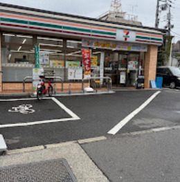 コンビニ　セブン-イレブン 品川二葉４丁目店（コンビニ）まで372m