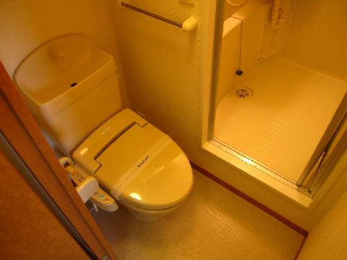 レオパレスマツバラのトイレ写真