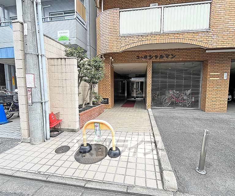 コーポシャルマンの外観写真
