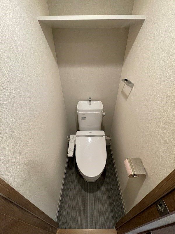 プレサンス塚本駅前のトイレ写真
