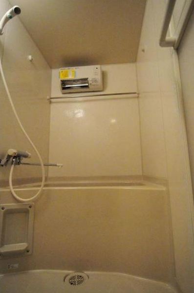 バス・シャワールーム　※別部屋参考写真