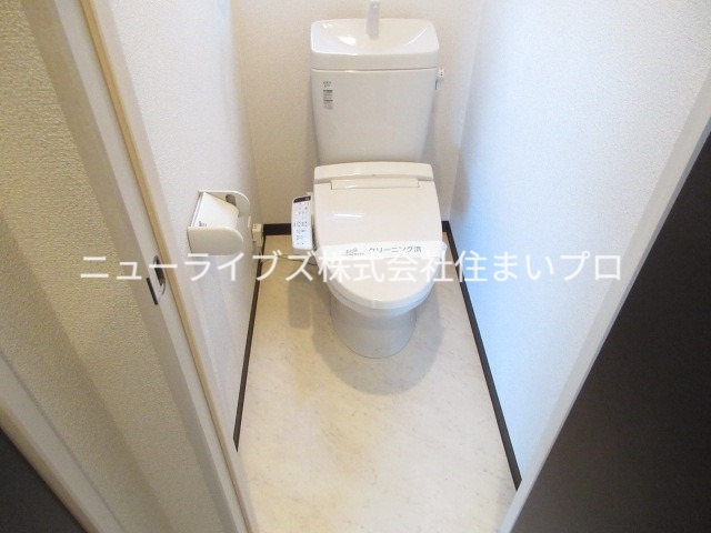 京阪本線 寝屋川市駅 徒歩17分 3階建 築13年のトイレ写真