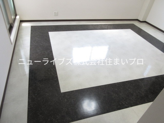 京阪本線 寝屋川市駅 徒歩17分 3階建 築13年の居間写真