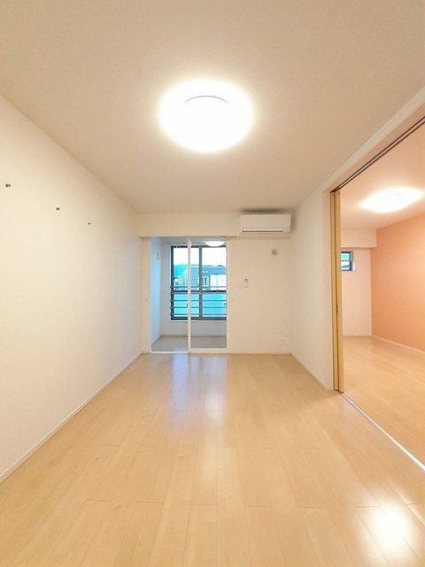 居室・リビング　ゆったり過ごせるリビングです