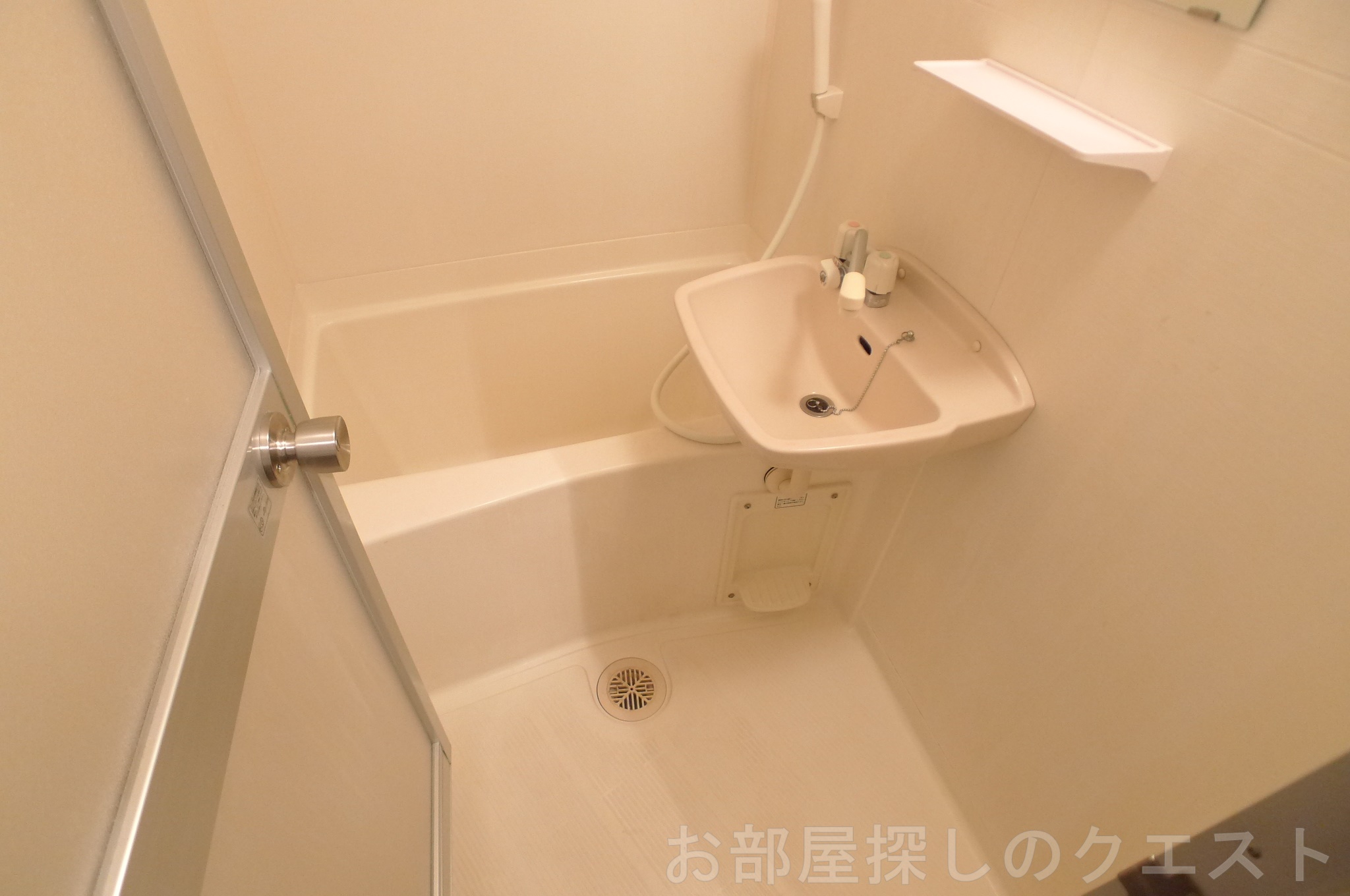 バス・シャワールーム　（写真は同タイプ）