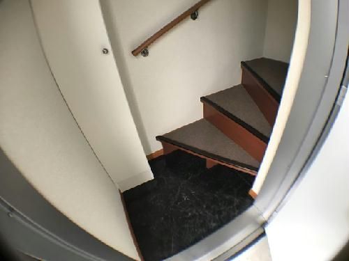 レオパレス小町塚の玄関写真