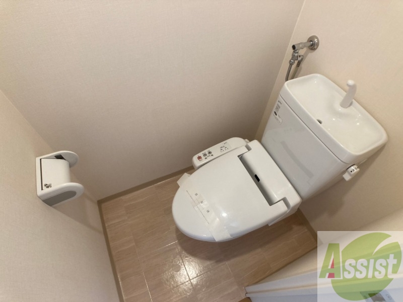 トイレ　ウォシュレット機能がついたトイレ。安心して使用できますね。