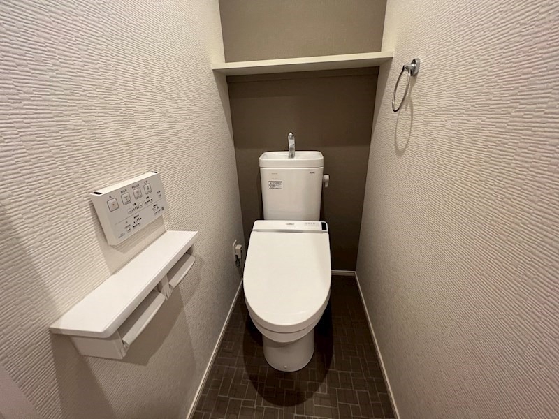 ＪＲ鹿児島本線 陣原駅 徒歩3分 9階建 築10年のトイレ写真