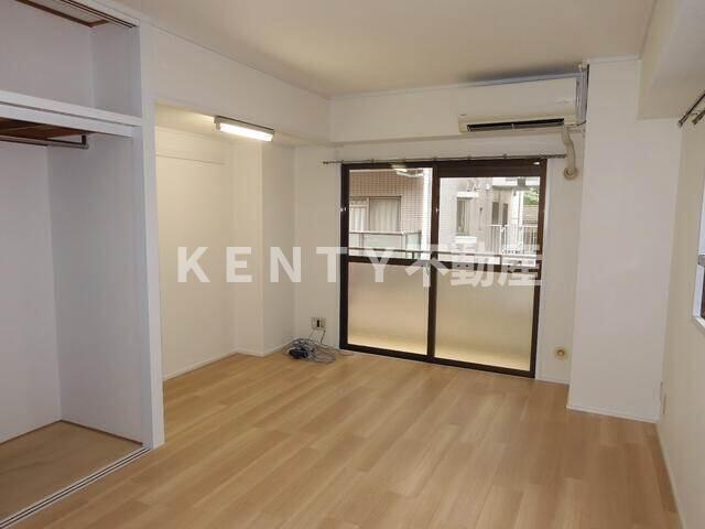 メゾン大井町の居間写真