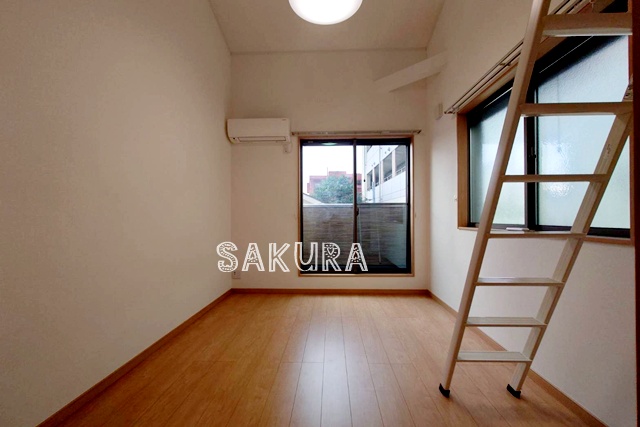 居室・リビング　開放感のあるゆったりとしたお部屋です♪