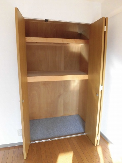 収納　北側洋室のクローゼット