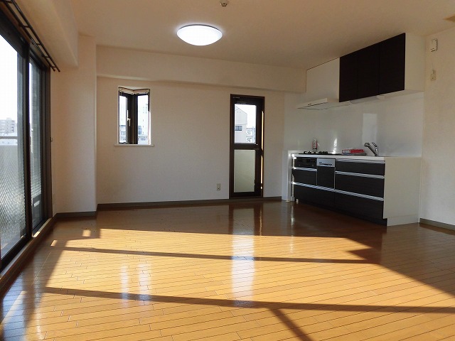 居室・リビング　13帖のリビング