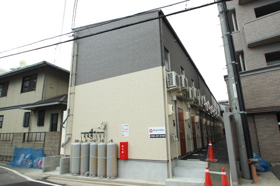 【カリブ海老園の建物外観】