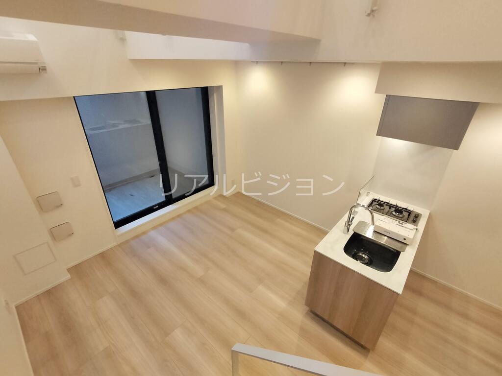 イプセ代々木上原Residenceの居間写真