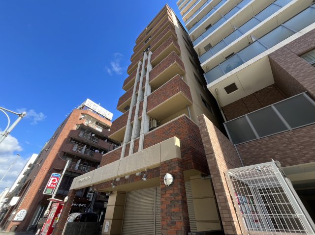 建物外観　イヅミマンション