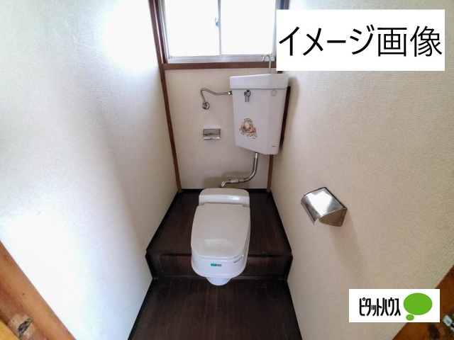 【飯山借家　南のトイレ】