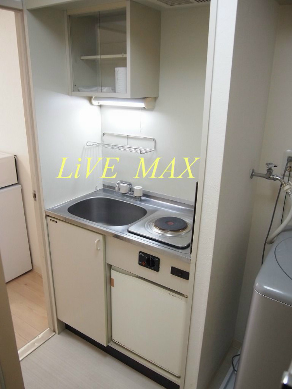 キッチン　生活に必要な家具・家電一式つき！