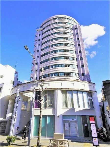 名古屋市中区金山のマンションの建物外観