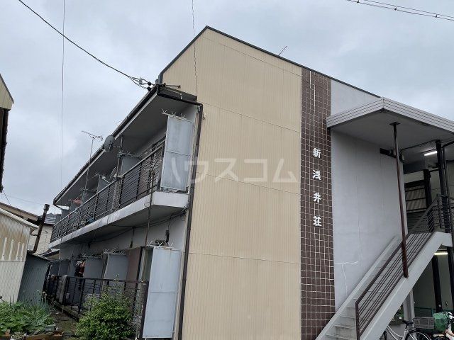 名古屋市西区大野木のアパートの建物外観