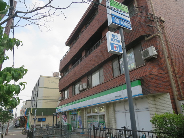 【茨木市新庄町のマンションのコンビニ】