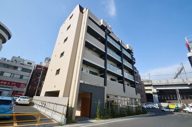 【さいたま市大宮区桜木町のマンションの建物外観】