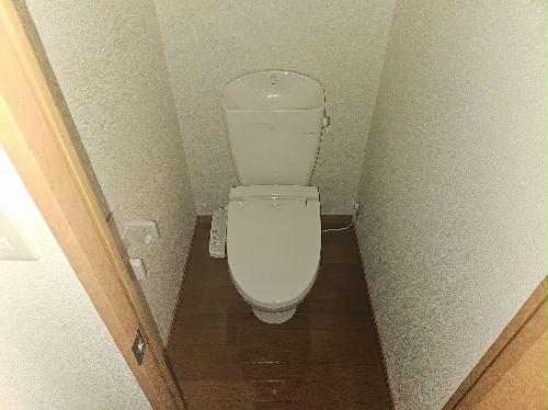 トイレ　備品や設備仕様は号室等により異なります。現地をご確認下さい。