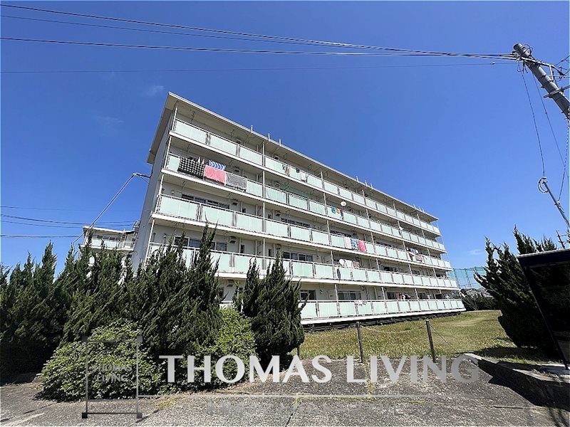 飯塚市横田のマンションの建物外観