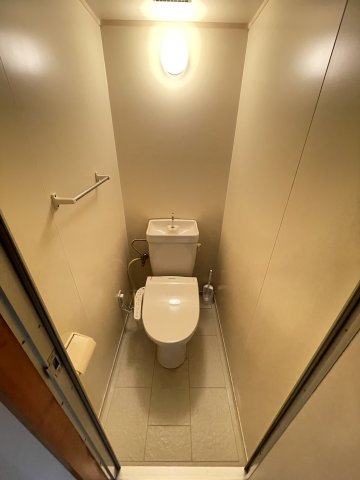 トイレ　コンパクトで使いやすいトイレです