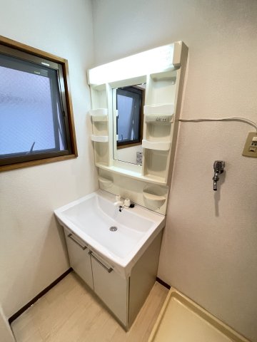 洗面設備　洗面所です