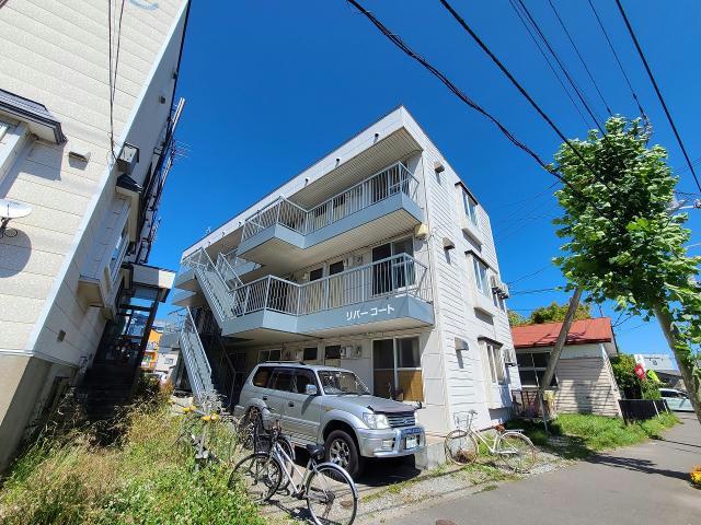 函館市白鳥町のマンションの建物外観