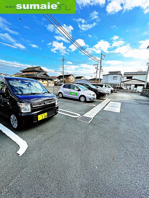 【プルメリアの駐車場】