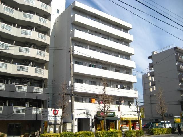 西馬橋マンションの建物外観