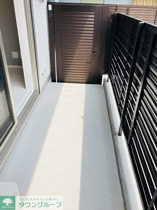 バルコニー　バルコニー