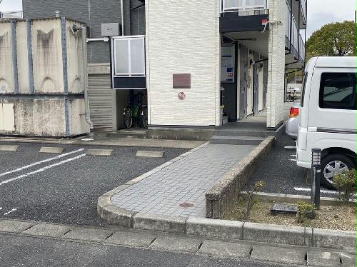 トイレ　温水洗浄便座付き