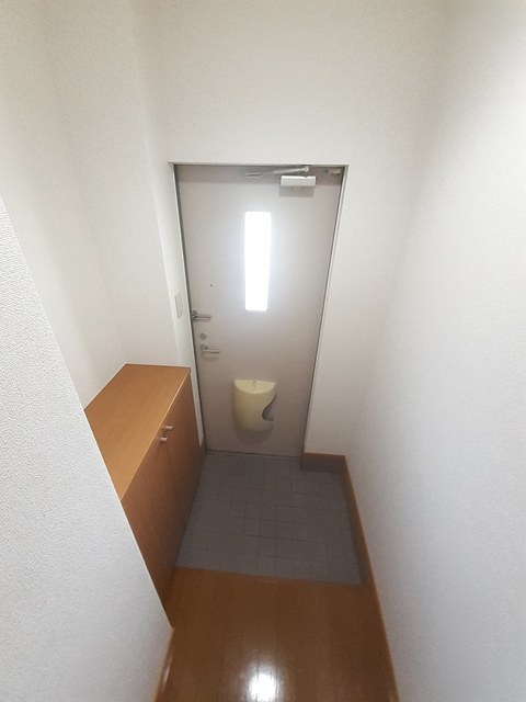 玄関　シューズボックス付きの玄関です★