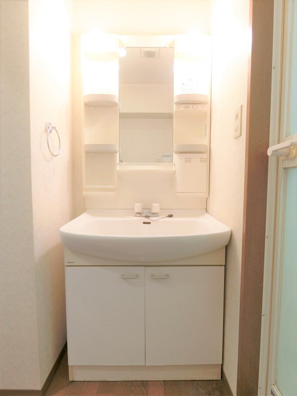 洗面設備　嬉しい独立洗面台