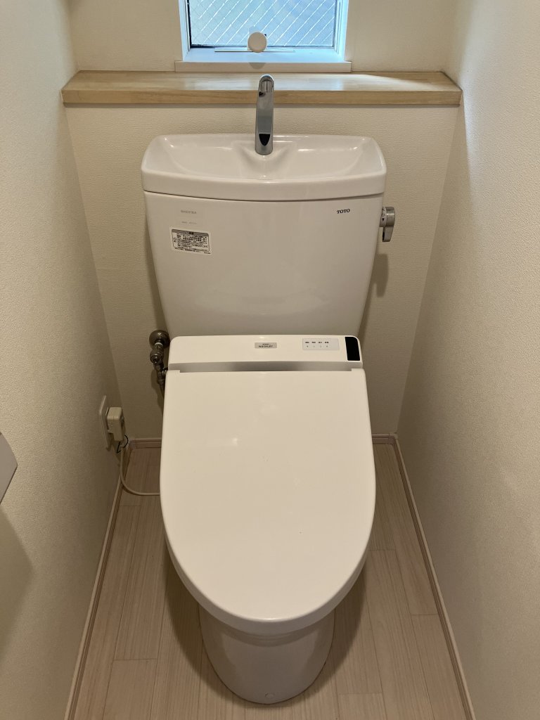 トイレ　トイレ２ヶ所有