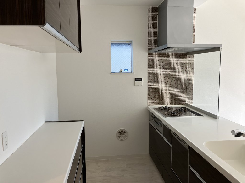 キッチン　キッチン棚・カウンター有