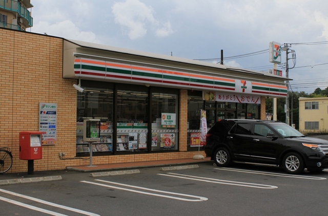 コンビニ　セブンイレブン　桜柴崎店（コンビニ）まで900m