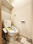 トイレ　温水洗浄便座完備♪